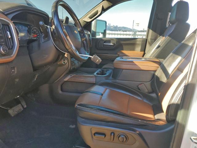 Chevrolet Silverado K2500 High Country Image 8