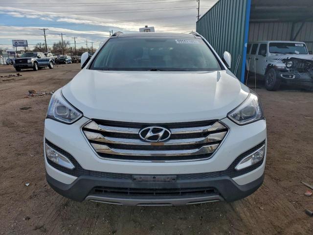 Hyundai SANTA FE Image 4