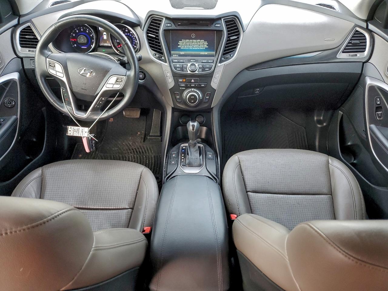 Hyundai SANTA FE Image 7