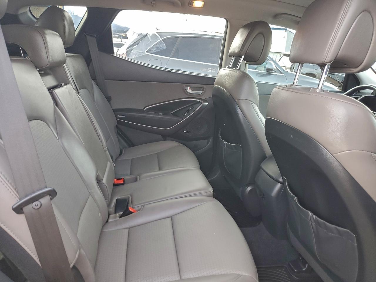 Hyundai SANTA FE Image 10