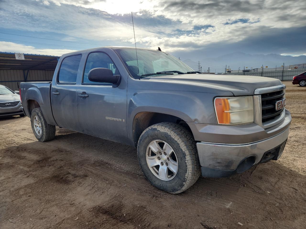 GMC Sierra K1500 Image 2