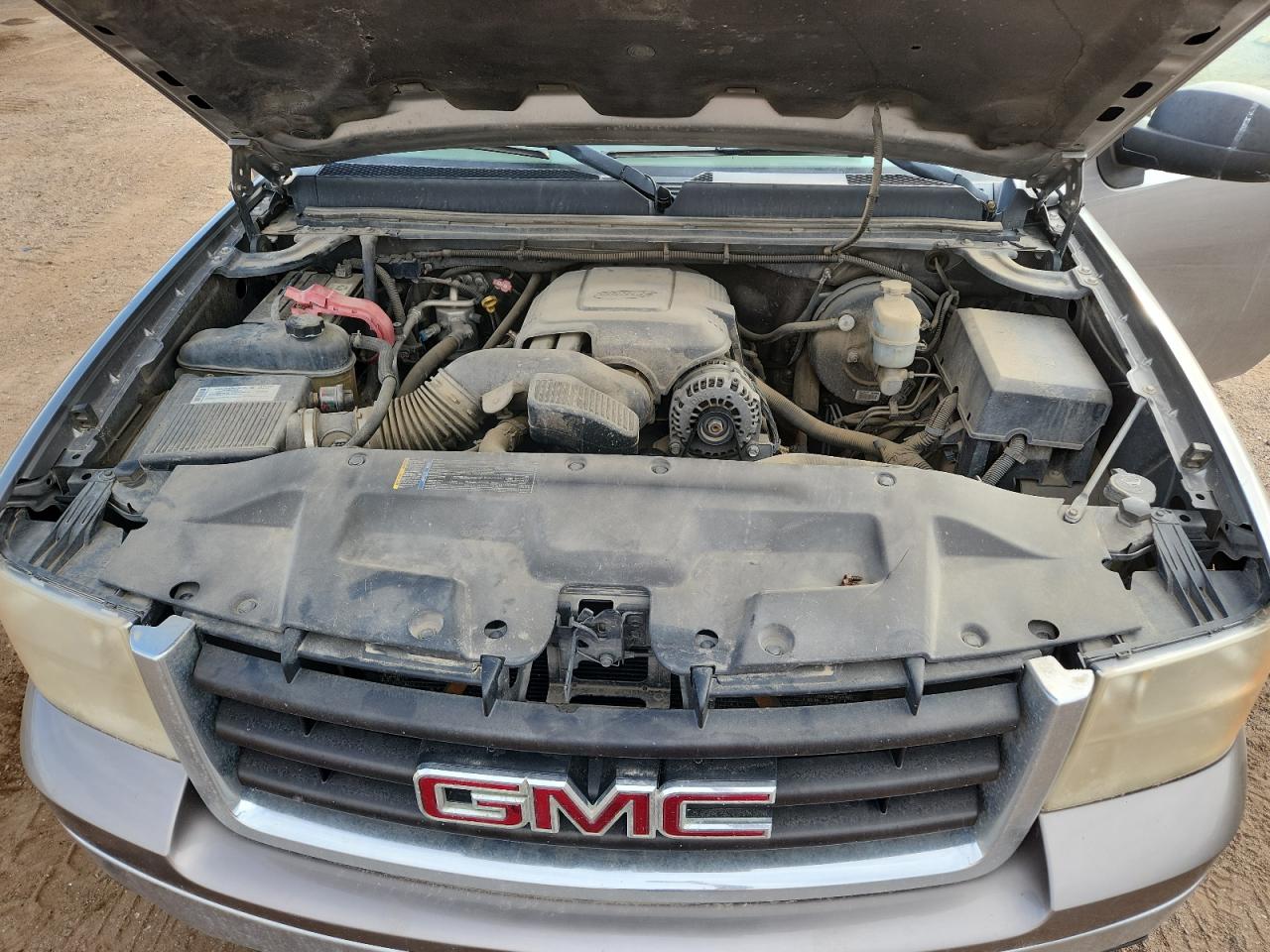 GMC Sierra K1500 Image 4