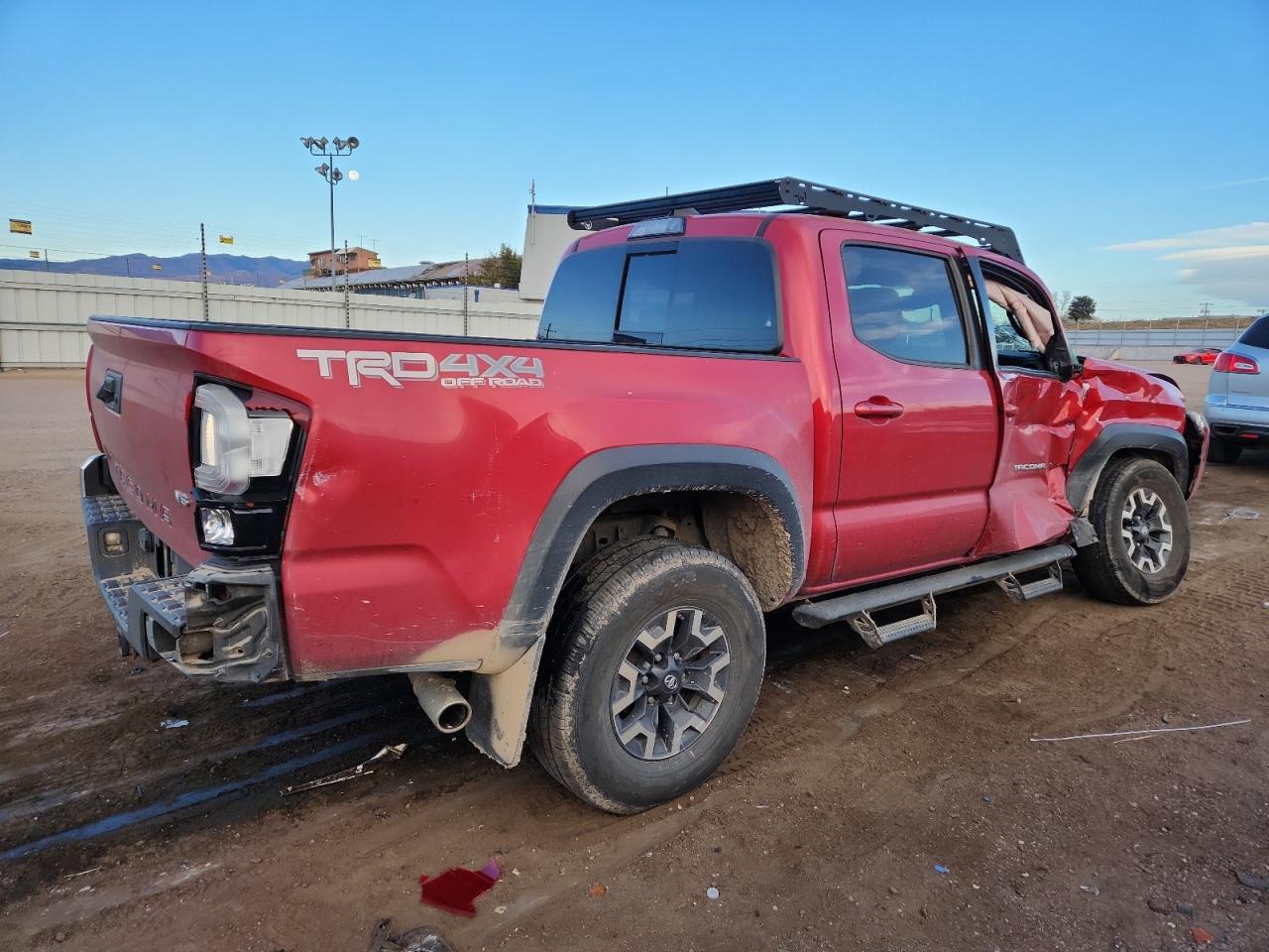 Toyota Tacoma Double Cab Image 3