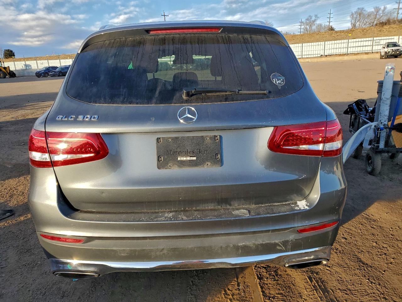 Mercedes-Benz GLC 300 Image 7