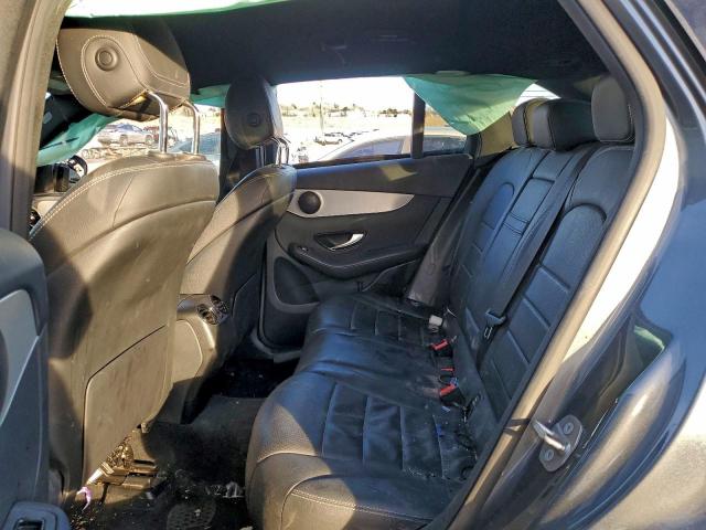 Mercedes-Benz GLC 300 Image 8