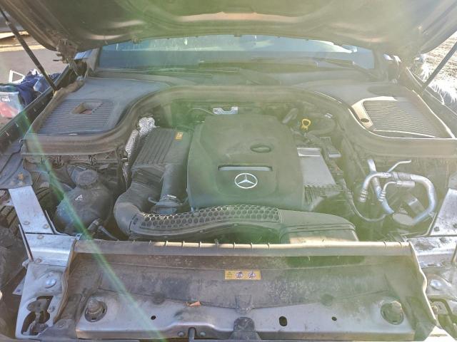 Mercedes-Benz GLC 300 Image 10