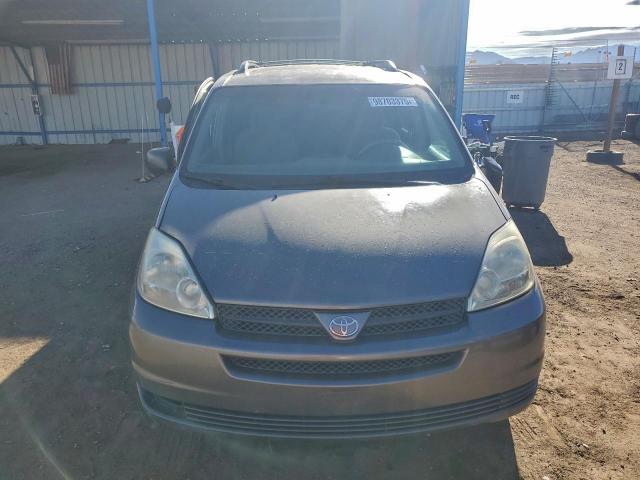 Toyota Sienna Ce Image 2