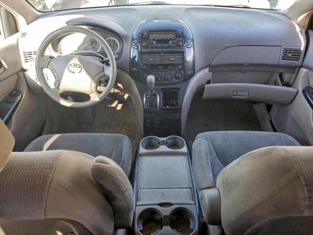 Toyota Sienna Ce Image 5