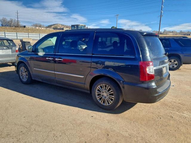Chrysler Minivan Touring L Image 11