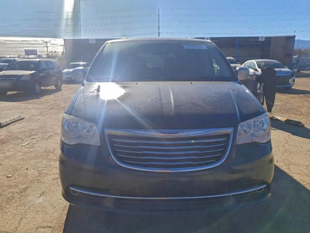 Chrysler Minivan Touring L Image 2